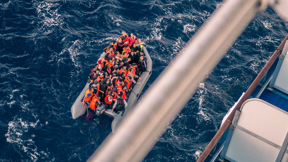 Počet žadatelů o azyl v EU byl loni nejvyšší od migrační krize